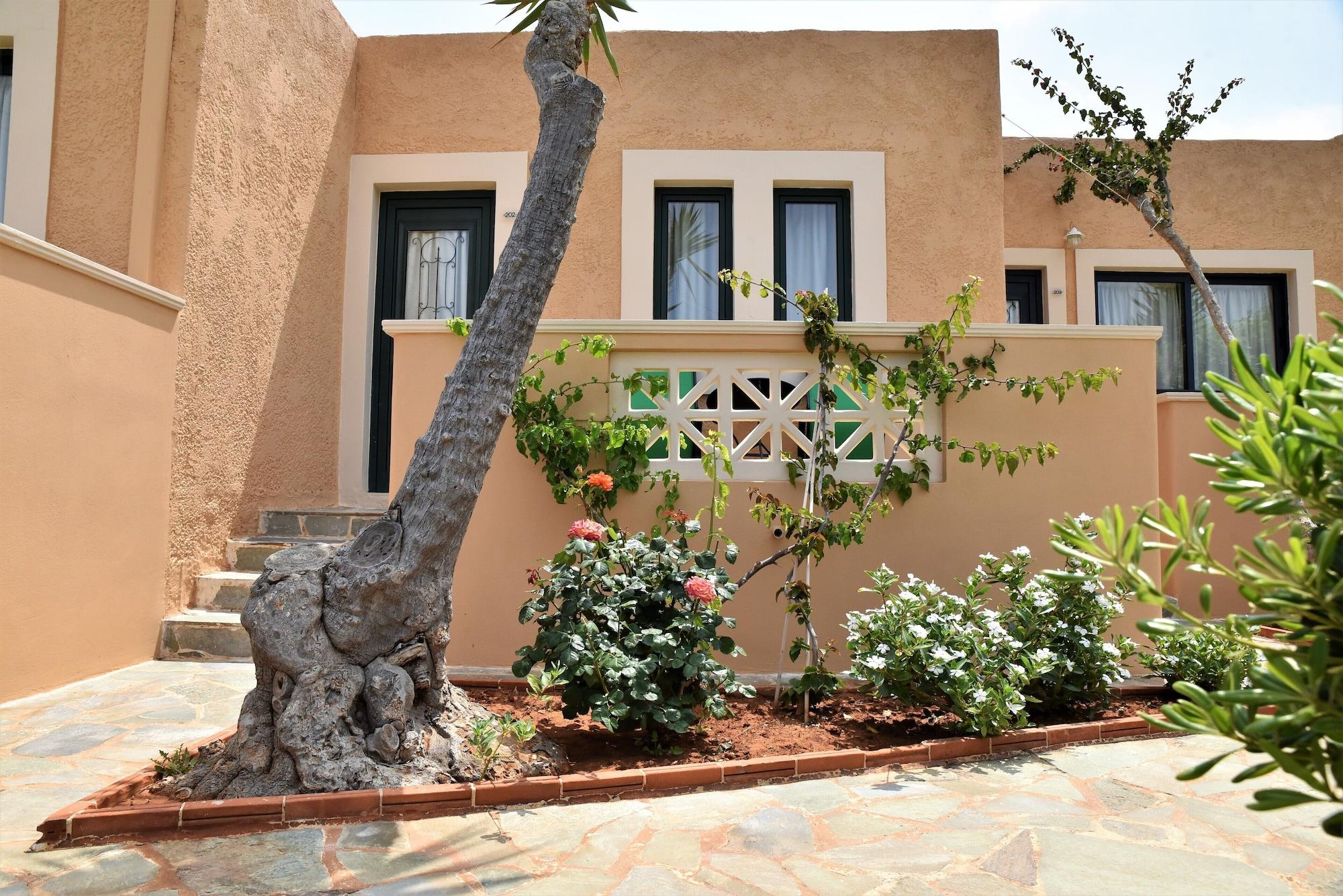 Golden Bay Hotel Apartments Malia  Exterior photo